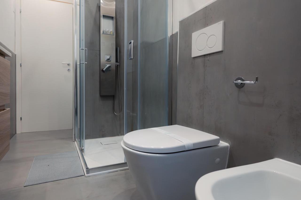 Apartmán Centro Storico Moderno Trilocale Con Balcone Terst Exteriér fotografie