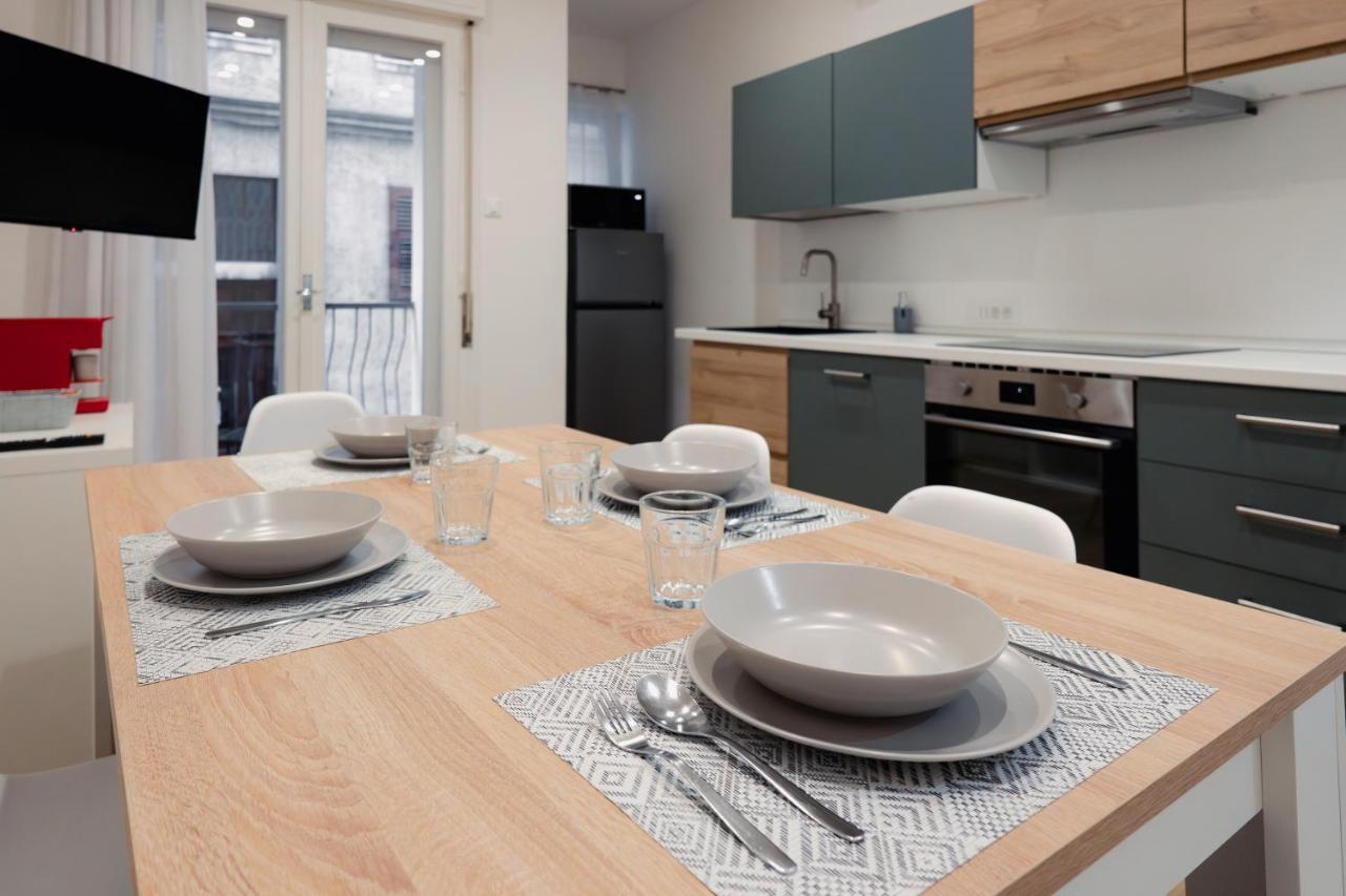 Apartmán Centro Storico Moderno Trilocale Con Balcone Terst Exteriér fotografie